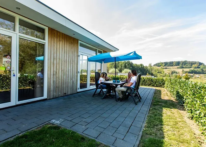 Modern Chalet With Dishwasher, 5 Km From Valkenburg