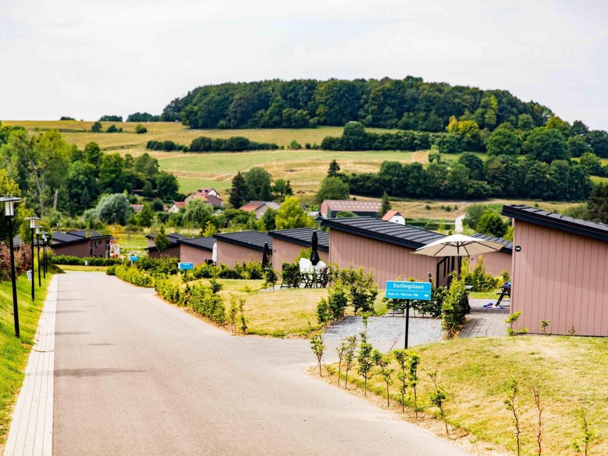 Modern With Dishwasher, 5 Km From Valkenburg Schin op Geul